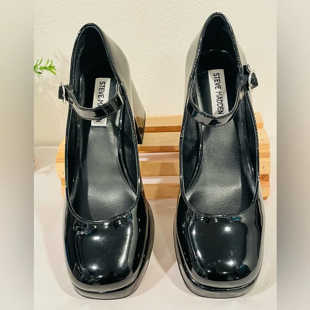 Steve Madden “Tiffane” Black Platform Mary Janes Block Heel Square Toe Shoe EUC